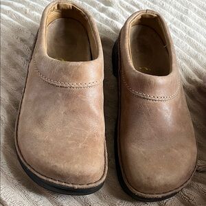 Birkenstock Women’s Slip-On Loafers in Tan Leather